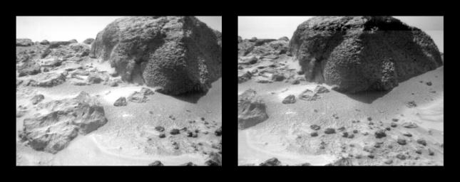 This stereo image pair of the rock 'Chimp' was taken by NASA's Sojourner rover's front cameras on Sol 72 (September 15). Fine-scale texture on Chimp and other rocks is clearly visible. Sol 1 began on July 4, 1997.