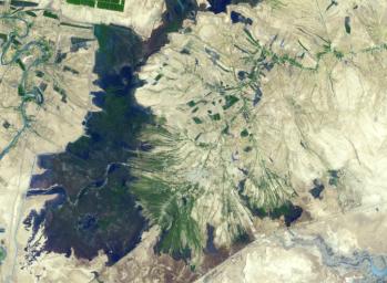 This image from NASA's Terra spacecraft shows Shadegan, Iran, which is northeast of where the Tigris and Euphrates Rivers enter the Persian Gulf.
