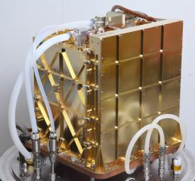 The engineering model (EM), an almost identical twin of Mars 2020's MOXIE, is used for testing in the lab at NASA's Jet Propulsion Laboratory in Pasadena, California.